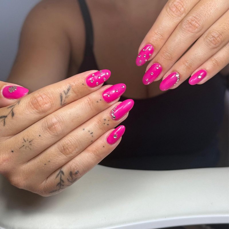 Réalisation strass rose fuchsia