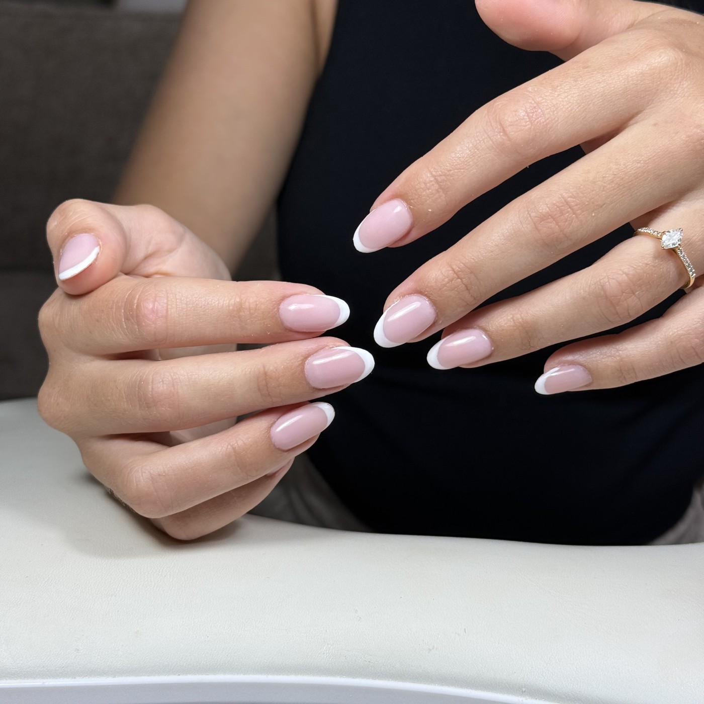 Manucure française réalisée par Aurélie Nails Concept